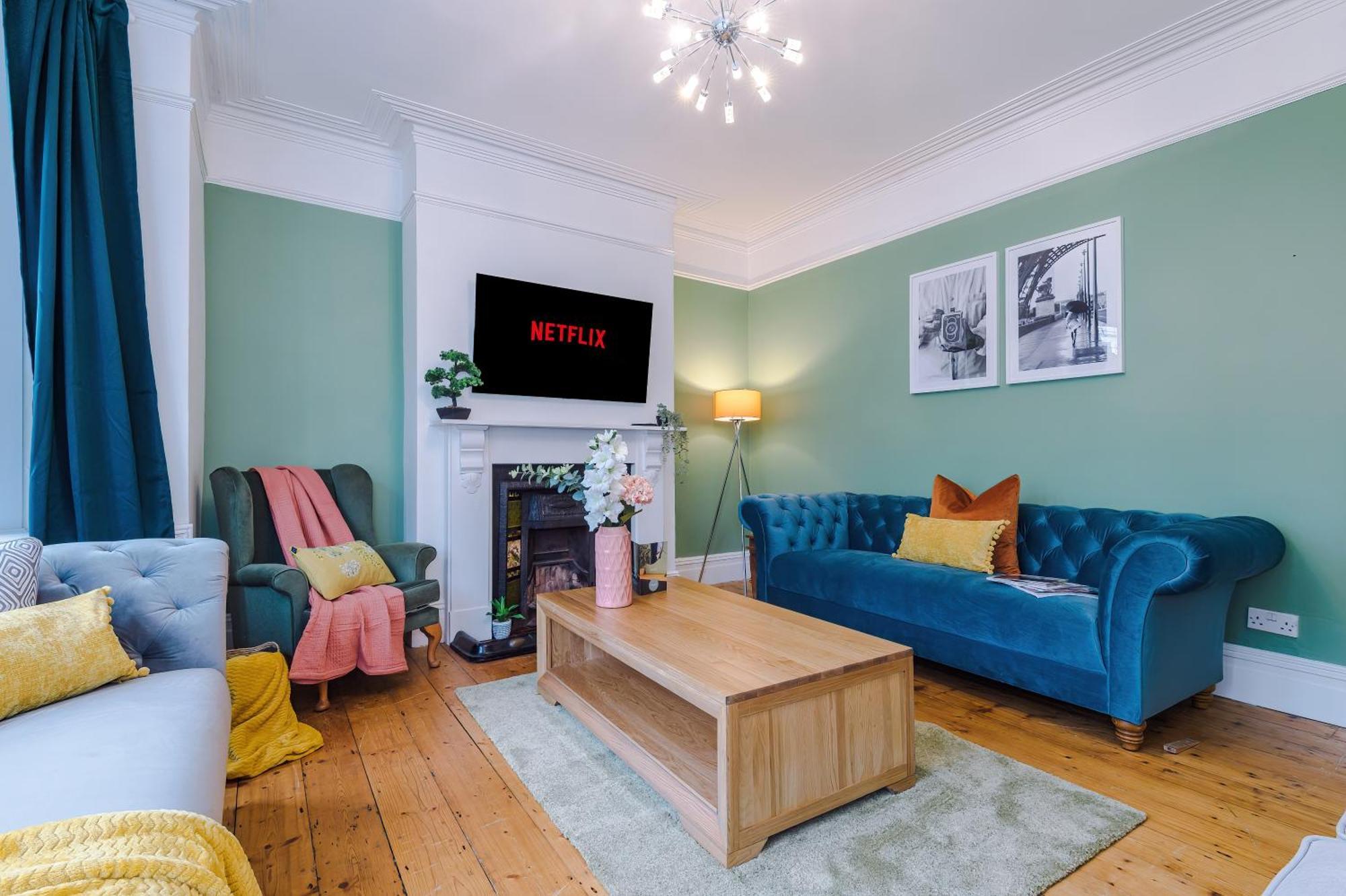 Incredible - Five Bedroom - 7 Actual Beds - 6 Bathroom House By Purestay - Central Bath With Parking Eksteriør bilde