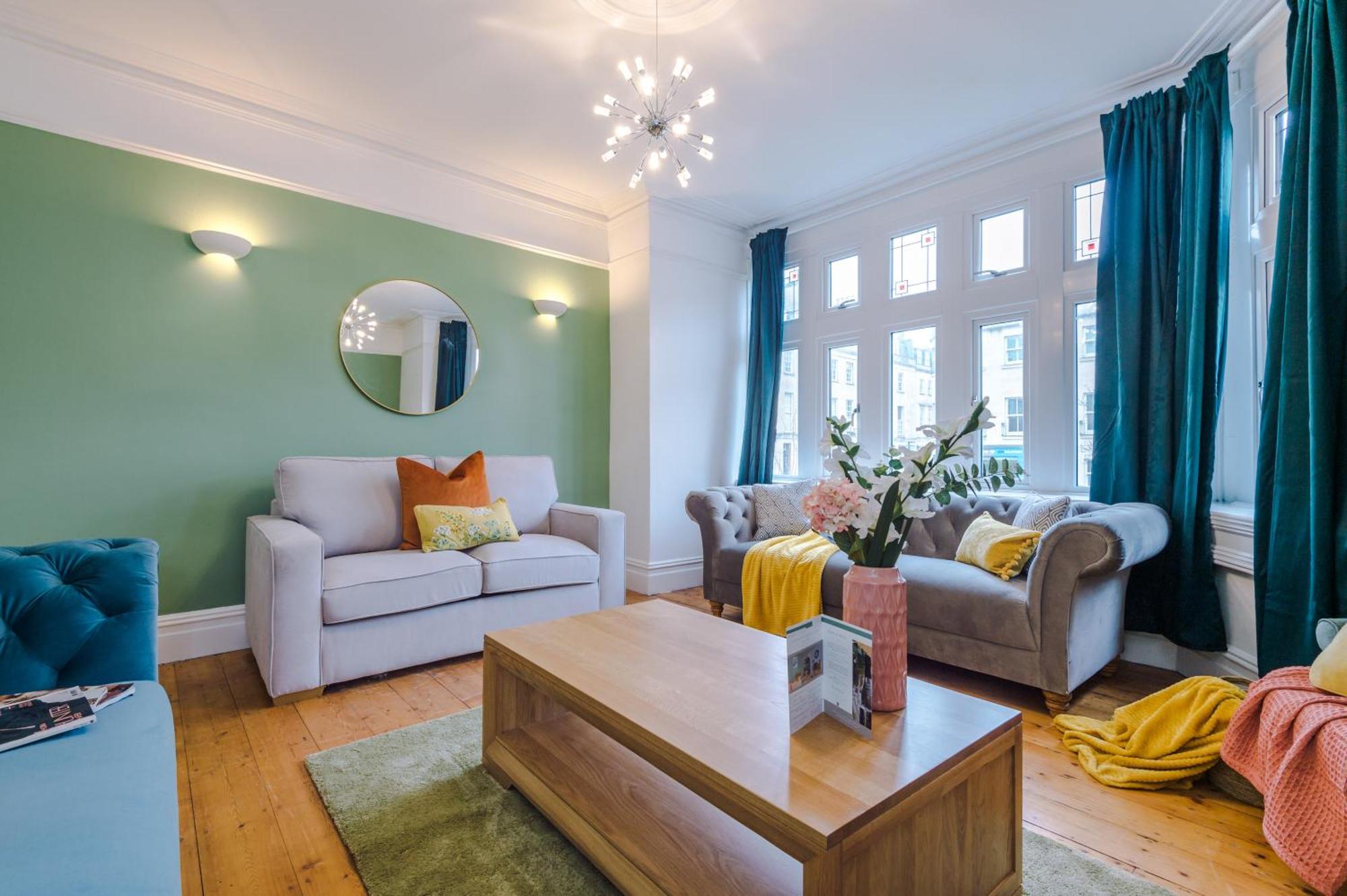 Incredible - Five Bedroom - 7 Actual Beds - 6 Bathroom House By Purestay - Central Bath With Parking Eksteriør bilde