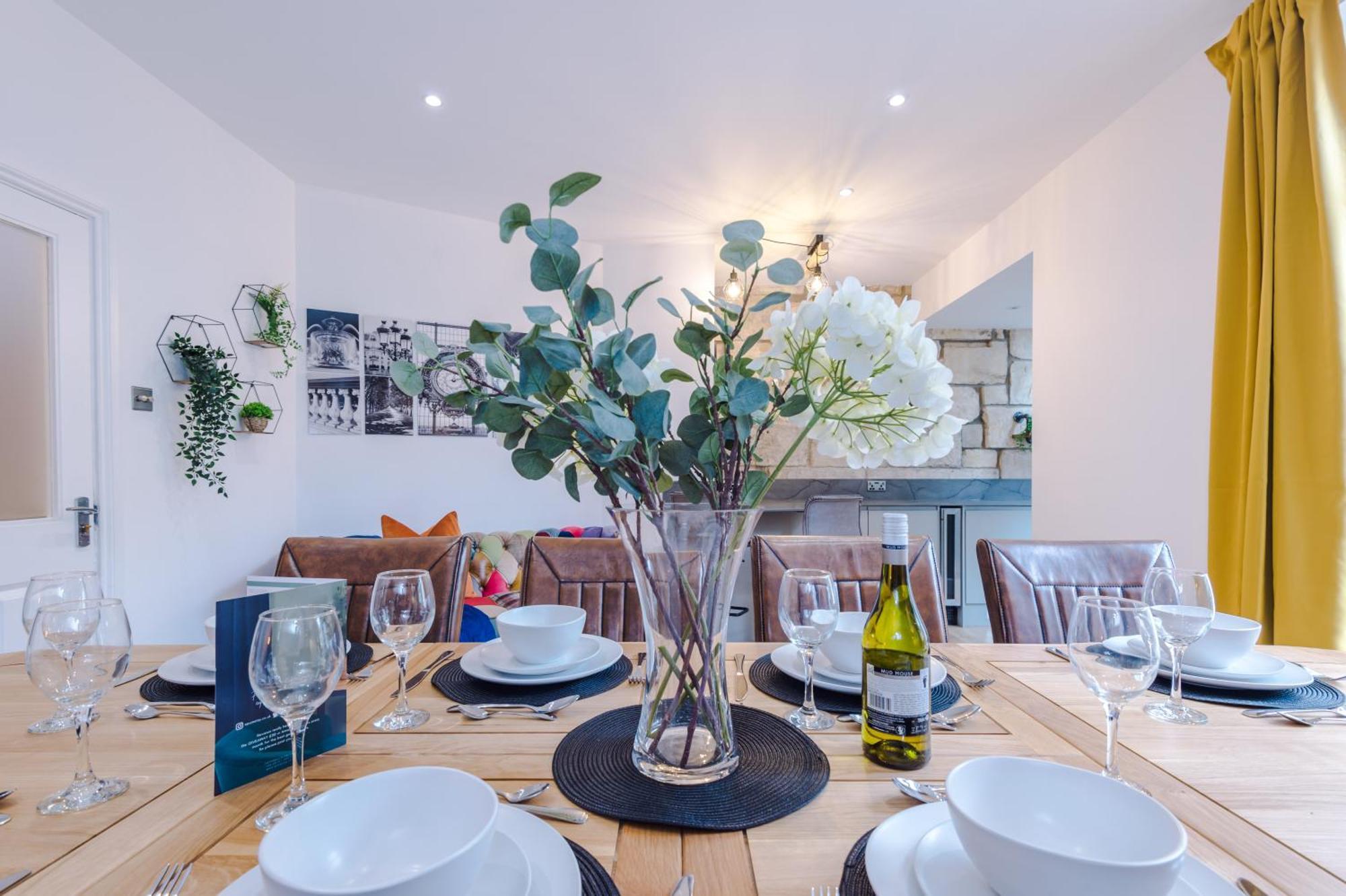 Incredible - Five Bedroom - 7 Actual Beds - 6 Bathroom House By Purestay - Central Bath With Parking Eksteriør bilde